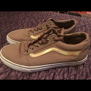 Women’s Vans tan and gold sz 11